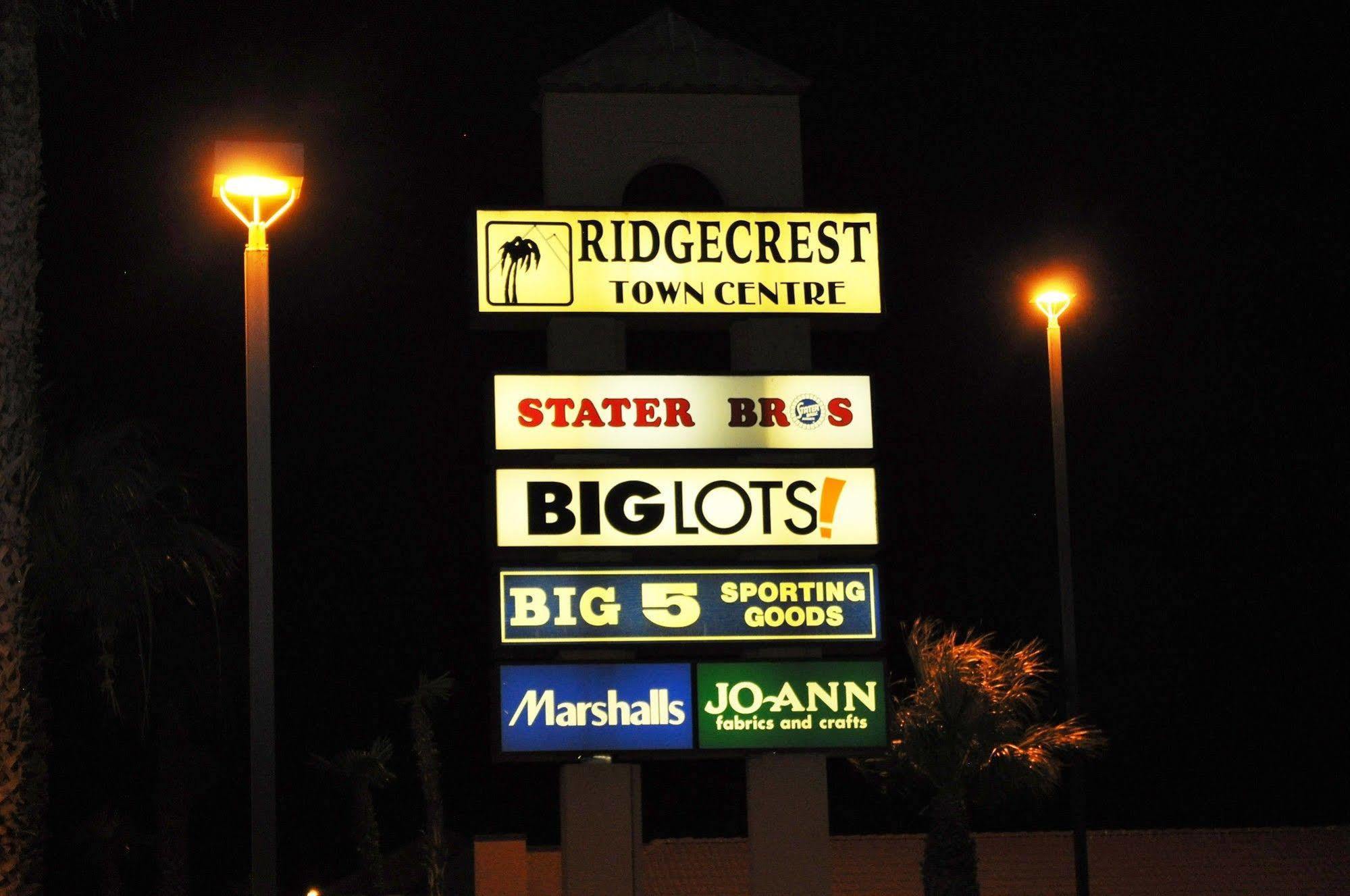 A Nights Inn Ridgecrest Exteriér fotografie